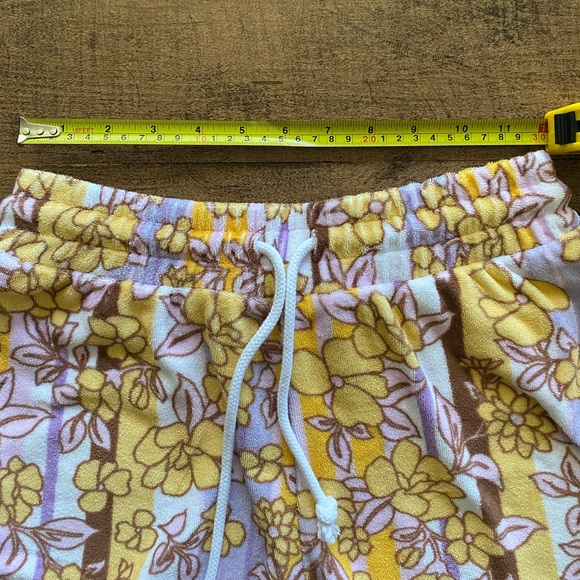 Wilfred Popsicle 3” XS shorts - Picture 5 of 5